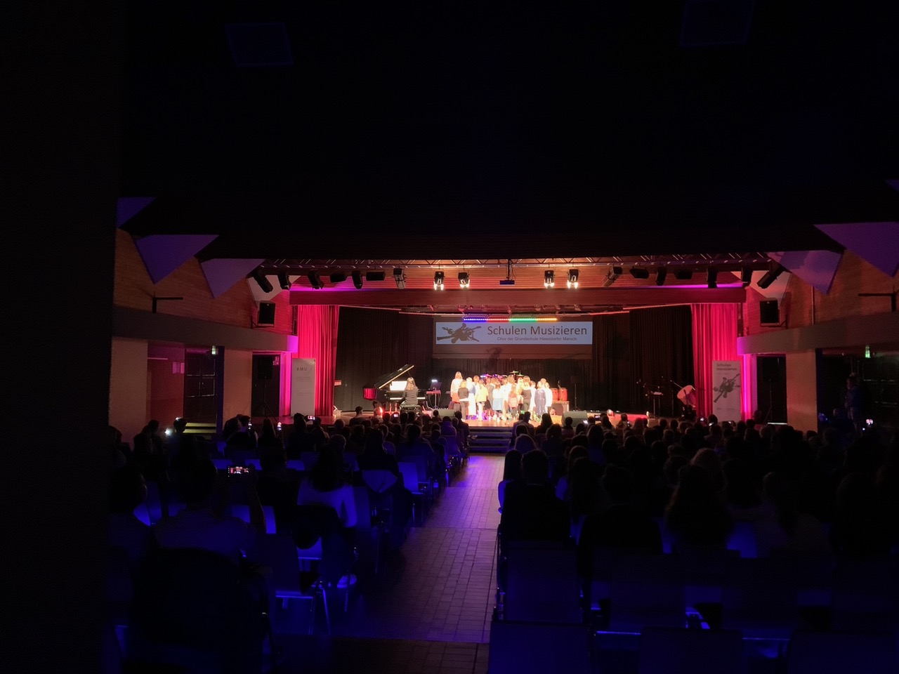 chor1.jpg
